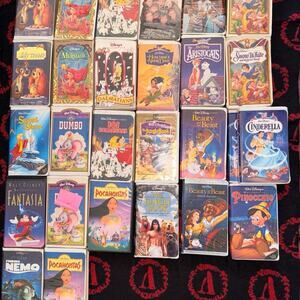 27 vintage y2k disney vhs